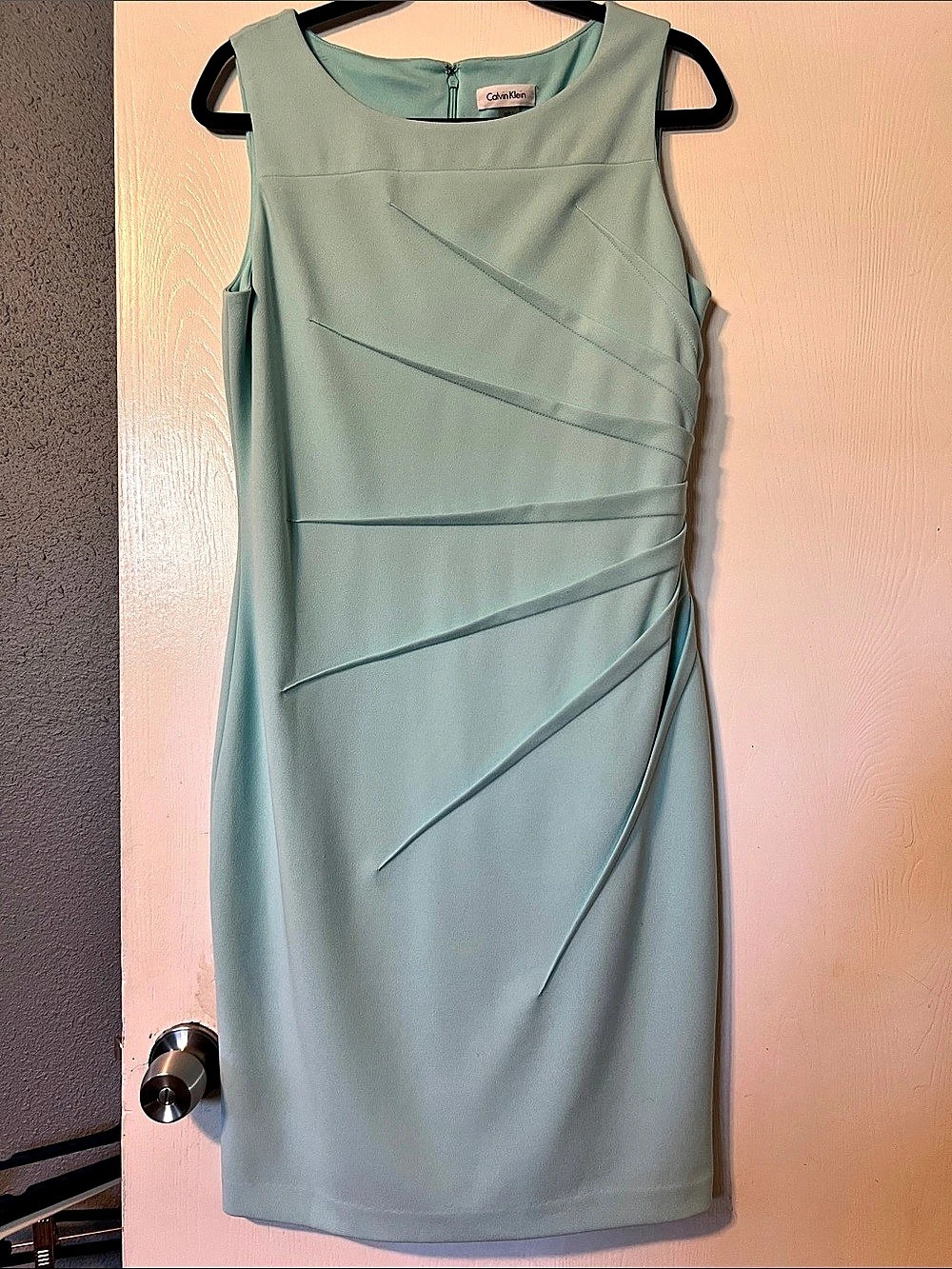 Calvin Klein Women's Size 12 Powder Blue Sleeveless Sheath Dress Pleated Like N